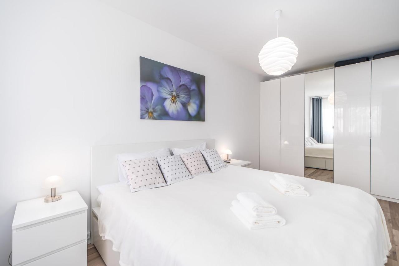 Seaside Breeze Stylish Apartment Balcony & Parking By Noclegi Renters Miedzyzdroje Esterno foto