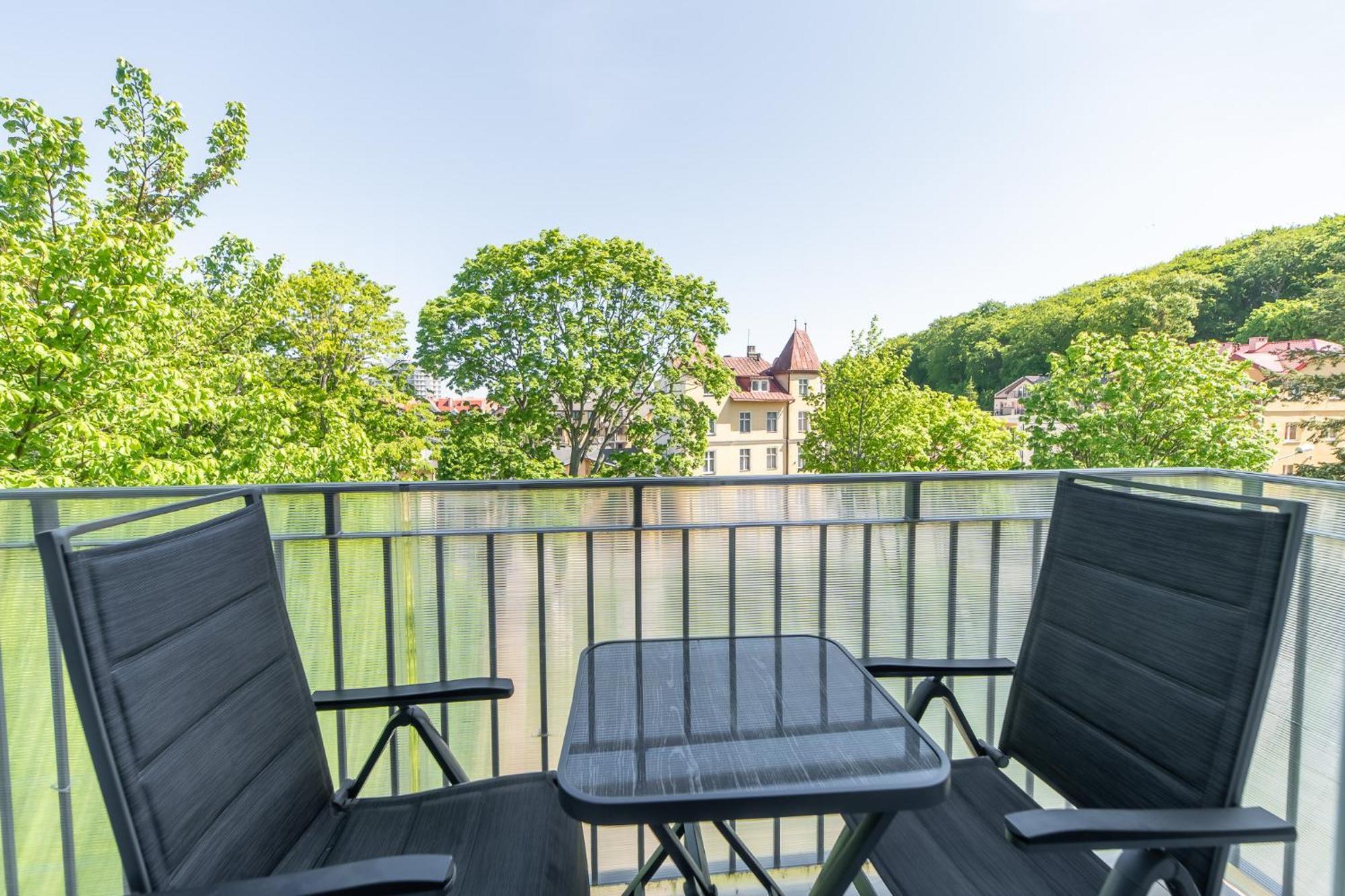 Seaside Breeze Stylish Apartment Balcony & Parking By Noclegi Renters Miedzyzdroje Esterno foto