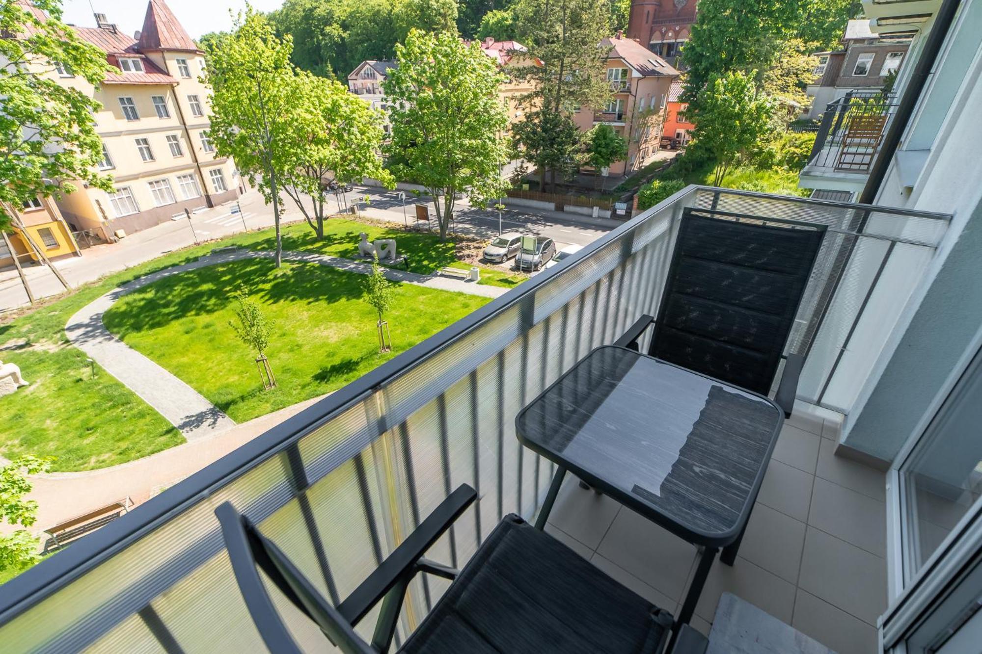 Seaside Breeze Stylish Apartment Balcony & Parking By Noclegi Renters Miedzyzdroje Esterno foto